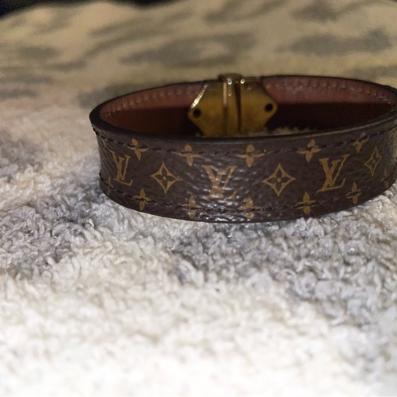 Louis Vuitton monogram nano bracelet 19 - Picture 3 of 5